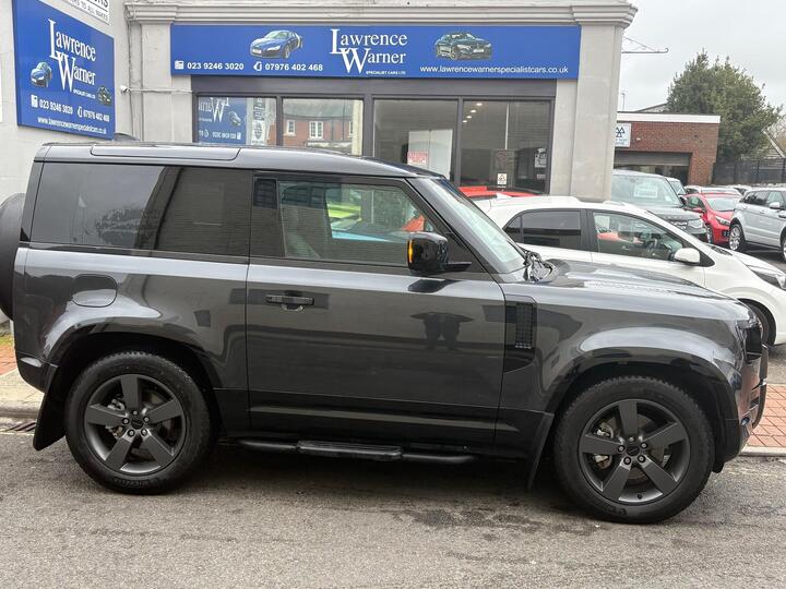 Land Rover Defender 90 3.0 D250 MHEV X-Dynamic SE Auto 4WD Euro 6 (s/s) 3dr