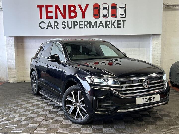 Volkswagen TOUAREG 3.0 TDI V6 R-Line Tiptronic 4Motion Euro 6 (s/s) 5dr Volkswagen TOUAREG 3.0 TDI V6 R-Line Tiptronic 4Motion Euro 6 (s/s) 5dr