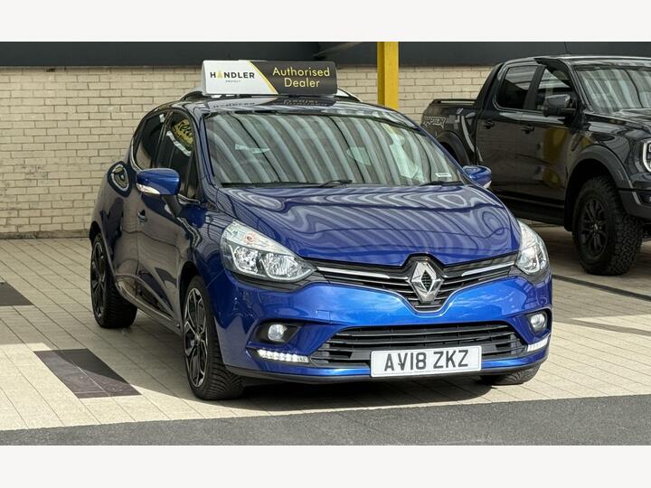 Renault Clio 0.9 TCe Iconic Euro 6 (s/s) 5dr Renault Clio 0.9 TCe Iconic Euro 6 (s/s) 5dr