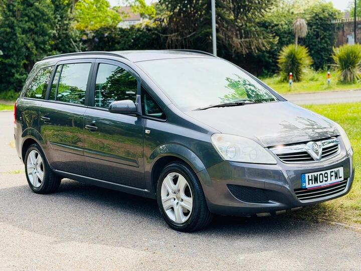 Vauxhall Zafira 1.8 16V Exclusiv Euro 4 5dr Vauxhall Zafira 1.8 16V Exclusiv Euro 4 5dr
