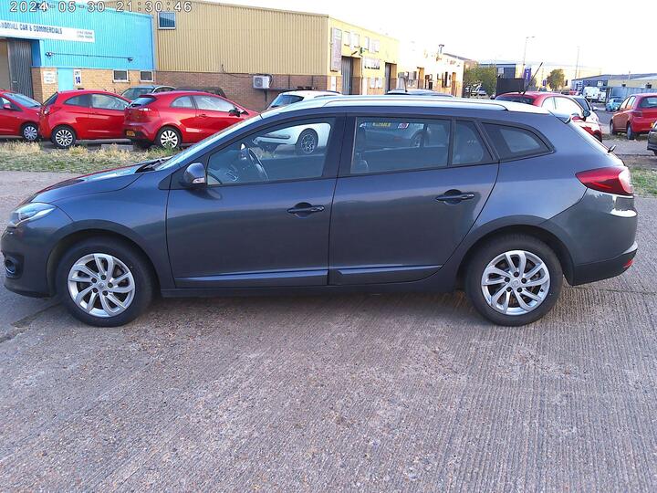 Renault Megane 1.5 DCi ENERGY Dynamique TomTom Sport Tourer Euro 5 (s/s) 5dr