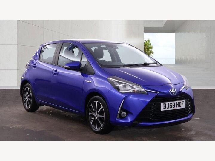 Toyota Yaris 1.5 VVT-h Icon Tech E-CVT Euro 6 (s/s) 5dr