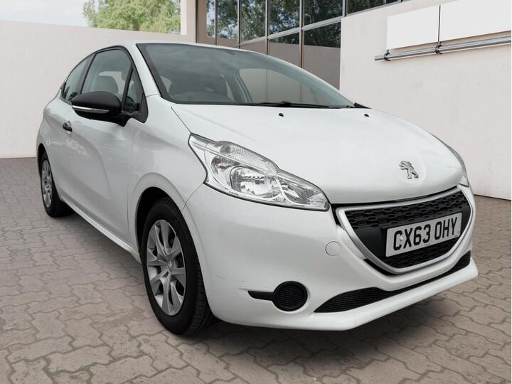 Peugeot 208 1.0 VTi Access Euro 5 3dr Peugeot 208 1.0 VTi Access Euro 5 3dr