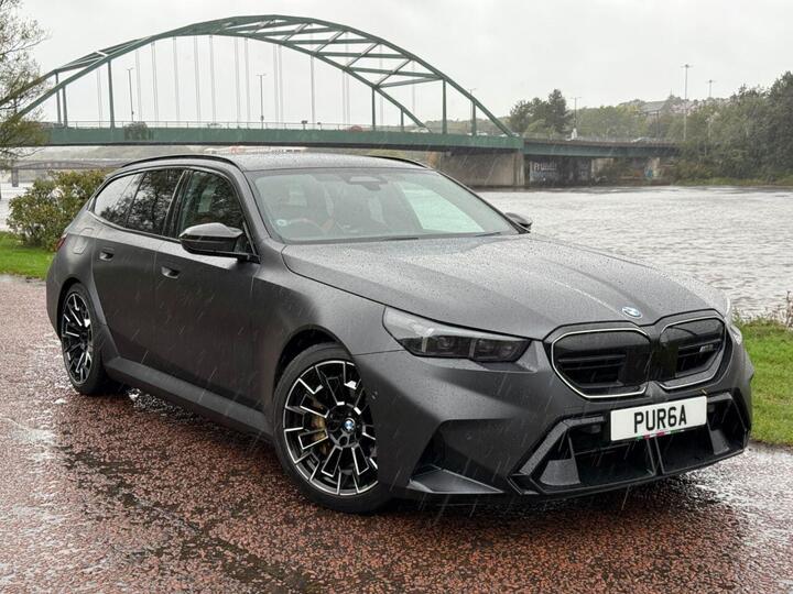BMW M5 4.4 22.1kWh Touring Steptronic XDrive Euro 6 (s/s) 5dr
