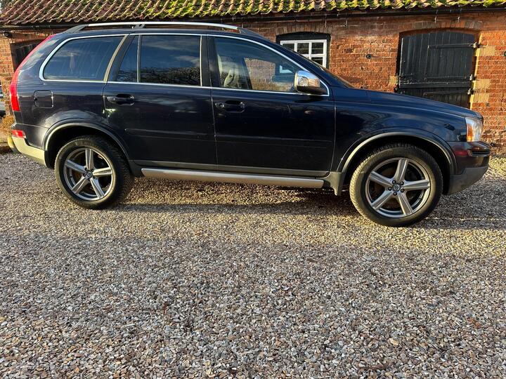 Volvo XC90 2.4 D5 R-Design SE Geartronic AWD 5dr