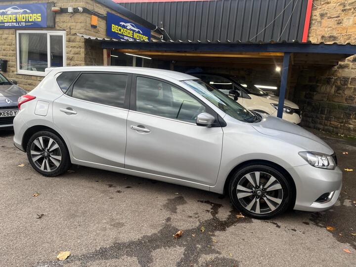 Nissan Pulsar 1.5 DCi N-Connecta Euro 6 (s/s) 5dr Nissan Pulsar 1.5 DCi N-Connecta Euro 6 (s/s) 5dr