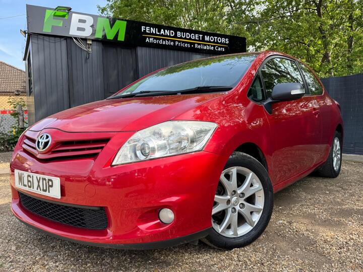 Toyota Auris 1.33 Dual VVT-i TR Euro 4 (s/s) 3dr Toyota Auris 1.33 Dual VVT-i TR Euro 4 (s/s) 3dr