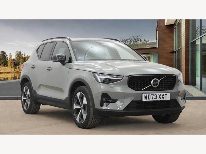 Volvo XC40 2.0 B4 MHEV Ultimate DCT Auto Euro 6 (s/s) 5dr