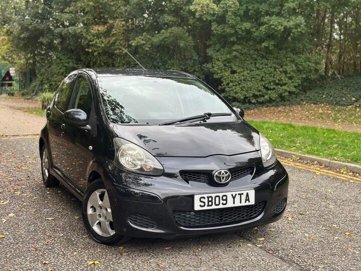 Toyota AYGO 1.0 VVT-i Black Euro 4 5dr (AC)