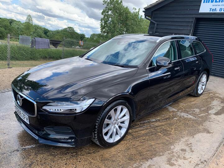 Volvo V90 2.0 D4 Momentum Pro Auto Euro 6 (s/s) 5dr