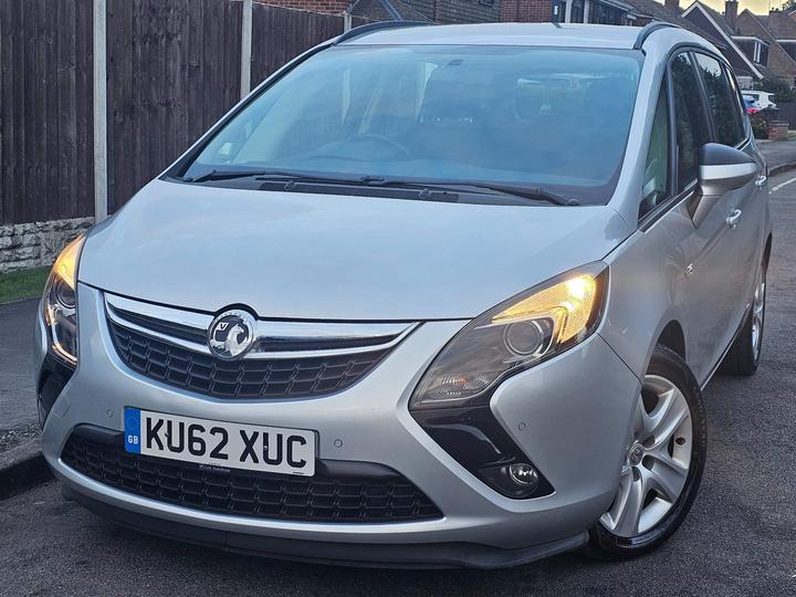 Vauxhall Zafira Tourer 1.4T Exclusiv Euro 5 (s/s) 5dr