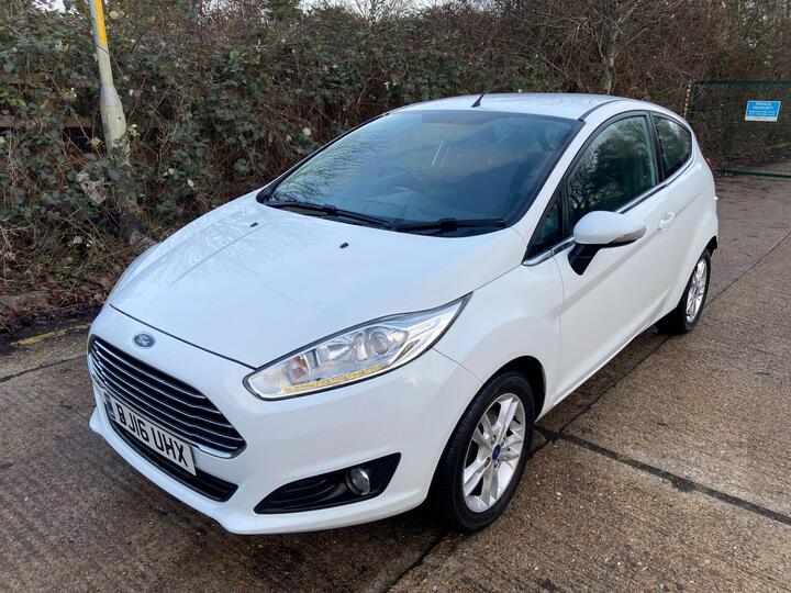 Ford Fiesta 1.0T EcoBoost Zetec Euro 6 (s/s) 3dr
