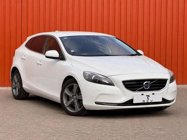 Volvo V40 1.6 T4 R-Design Lux Nav Powershift Euro 5 (s/s) 5dr