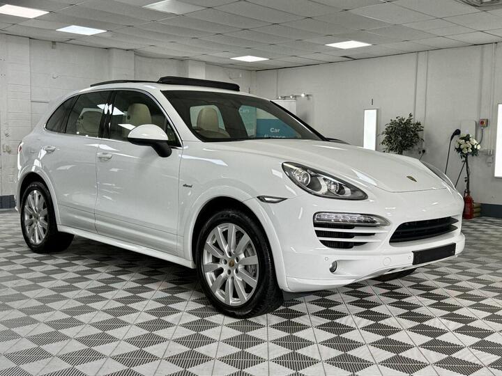 Porsche CAYENNE 3.0 TD V6 Tiptronic 4WD Euro 5 (s/s) 5dr