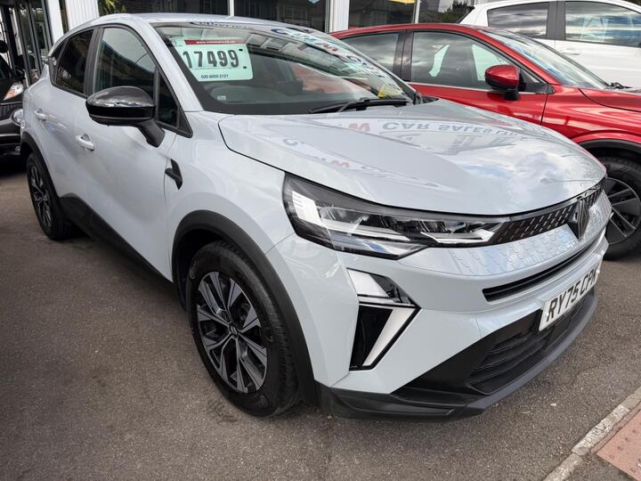 Renault Captur 1.8 E-TECH Evolution Auto Euro 6 (s/s) 5dr