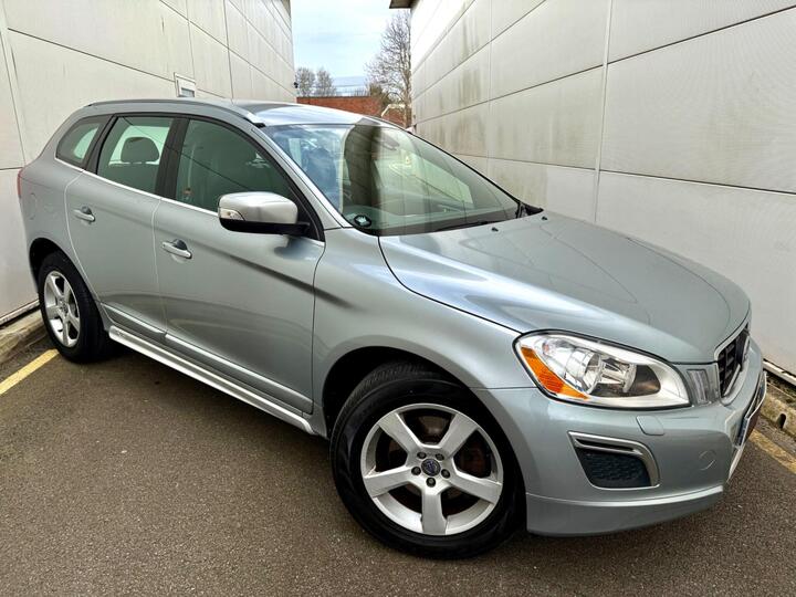 Volvo XC60 2.4 D5 R-Design Nav Geartronic AWD Euro 5 5dr
