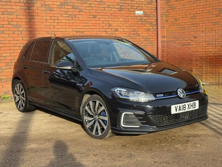 Volkswagen Golf 1.4 TSI 8.7kWh GTE Advance DSG Euro 6 (s/s) 5dr Volkswagen Golf 1.4 TSI 8.7kWh GTE Advance DSG Euro 6 (s/s) 5dr