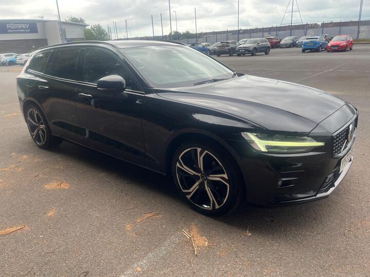 Volvo V60 2.0 B3 MHEV Plus DCT Auto Euro 6 (s/s) 5dr