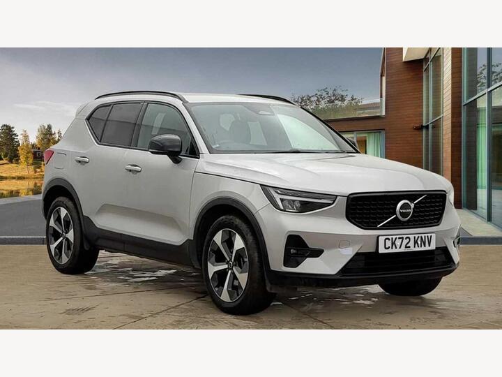 Volvo XC40 2.0 B4 MHEV Plus DCT Auto AWD Euro 6 (s/s) 5dr