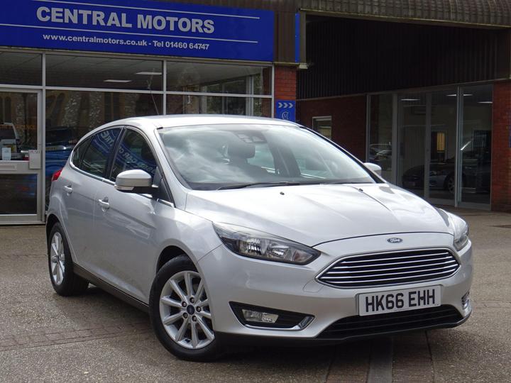 Ford Focus 1.0T EcoBoost Titanium Auto Euro 6 (s/s) 5dr