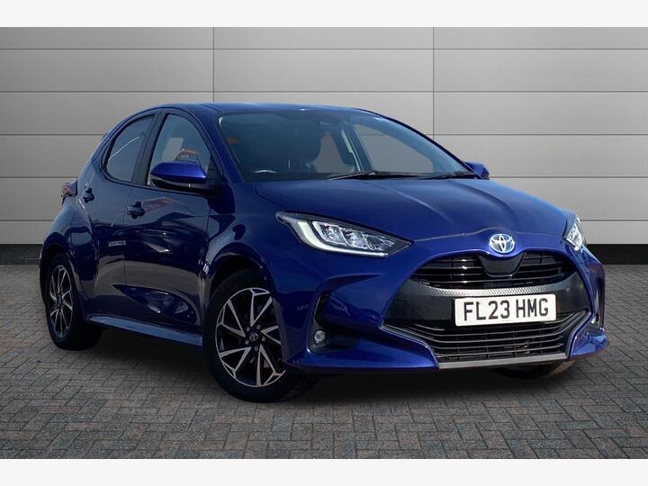 Toyota Yaris 1.5 VVT-h Design E-CVT Euro 6 (s/s) 5dr