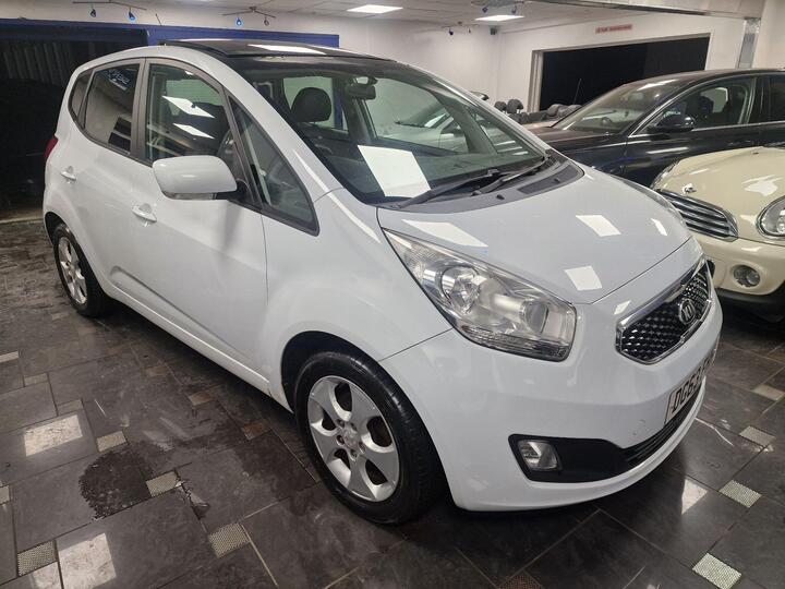 Kia Venga 1.6 CRDi EcoDynamics 3 Euro 5 (s/s) 5dr (Sat Nav)