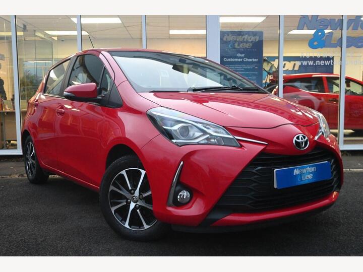 Toyota YARIS 1.5 VVT-i Icon Tech Euro 6 5dr