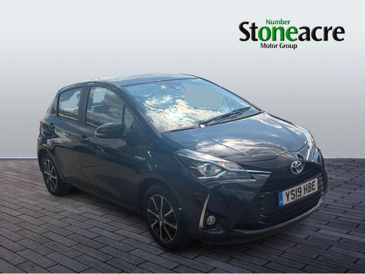 Toyota Yaris 1.5 VVT-h Icon Tech E-CVT Euro 6 (s/s) 5dr