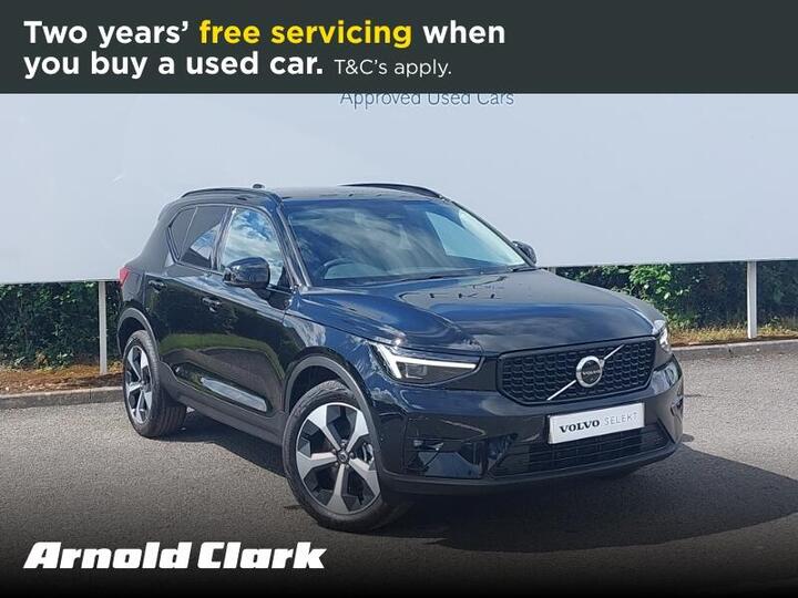 Volvo XC40 2.0 B3 MHEV Plus Dark DCT Auto Euro 6 (s/s) 5dr