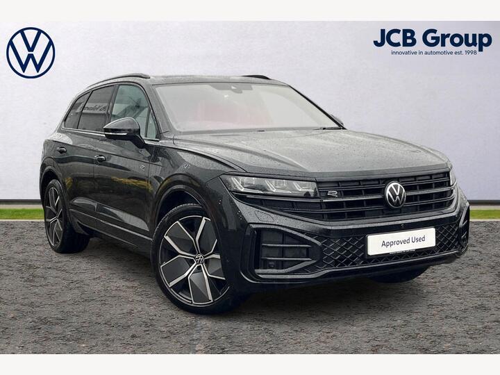 Volkswagen Touareg 3.0 TDI V6 Black Edition Tiptronic 4Motion Euro 6 (s/s) 5dr Volkswagen Touareg 3.0 TDI V6 Black Edition Tiptronic 4Motion Euro 6 (s/s) 5dr