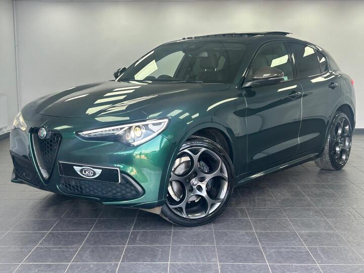 Alfa Romeo Stelvio 2.0T Estrema Auto Q4 AWD Euro 6 (s/s) 5dr Alfa Romeo Stelvio 2.0T Estrema Auto Q4 AWD Euro 6 (s/s) 5dr