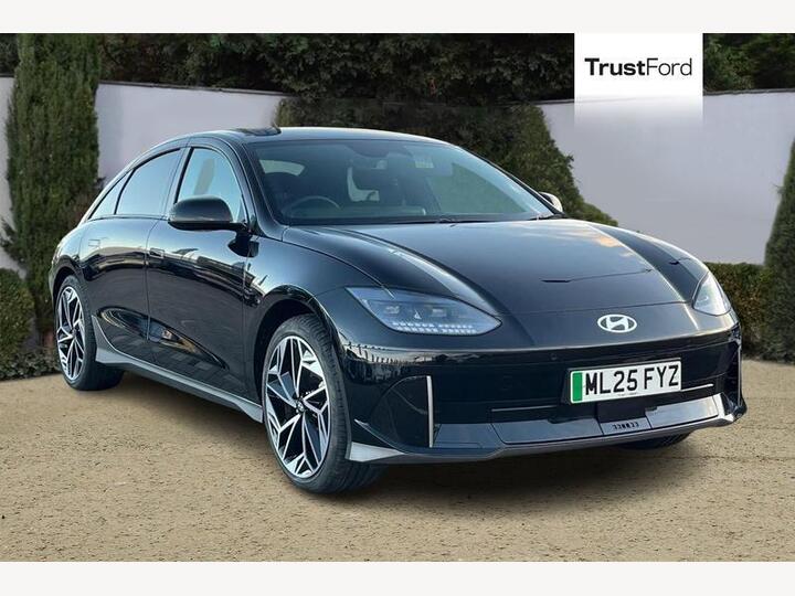 Hyundai IONIQ 6 77.4kWh Premium Auto 4dr Hyundai IONIQ 6 77.4kWh Premium Auto 4dr