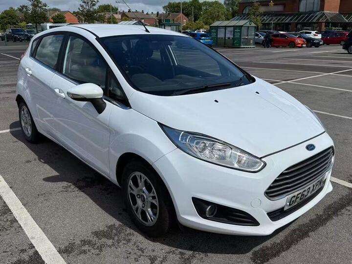 Ford FIESTA 1.6 TDCi ECOnetic Zetec Euro 5 (s/s) 5dr
