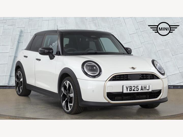 MINI Cooper 1.5C Exclusive Steptronic Euro 6 (s/s) 5dr