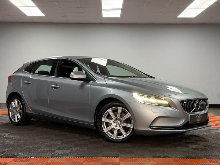 Volvo V40 2.0 D3 Inscription Euro 6 (s/s) 5dr