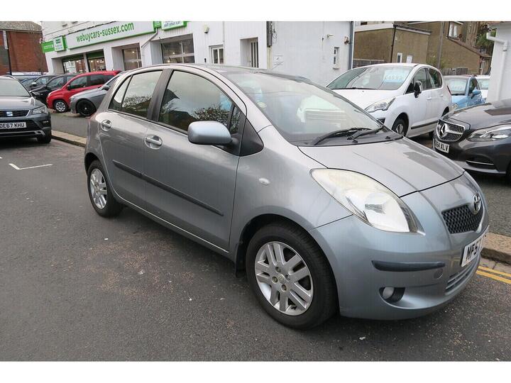 Toyota Yaris 1.3 VVT-i TR 5dr