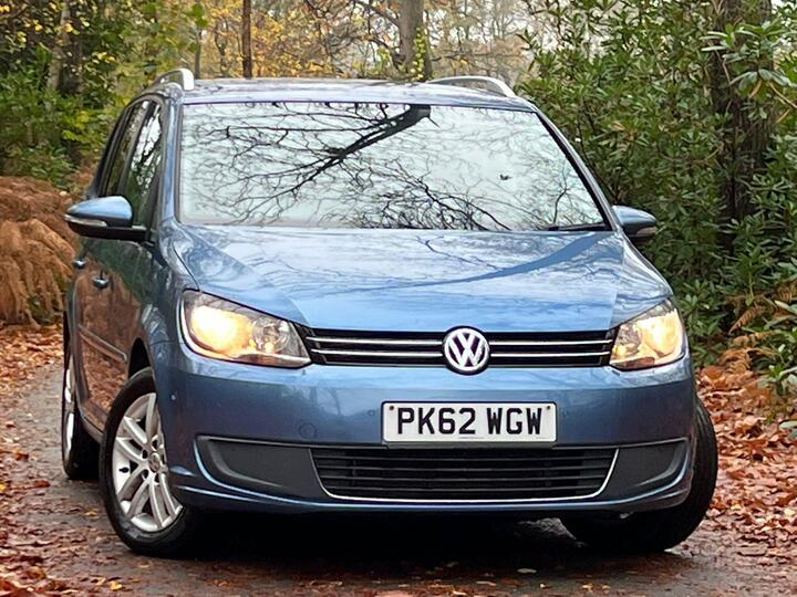 Volkswagen Touran 1.6 TDI SE DSG Euro 5 5dr Volkswagen Touran 1.6 TDI SE DSG Euro 5 5dr