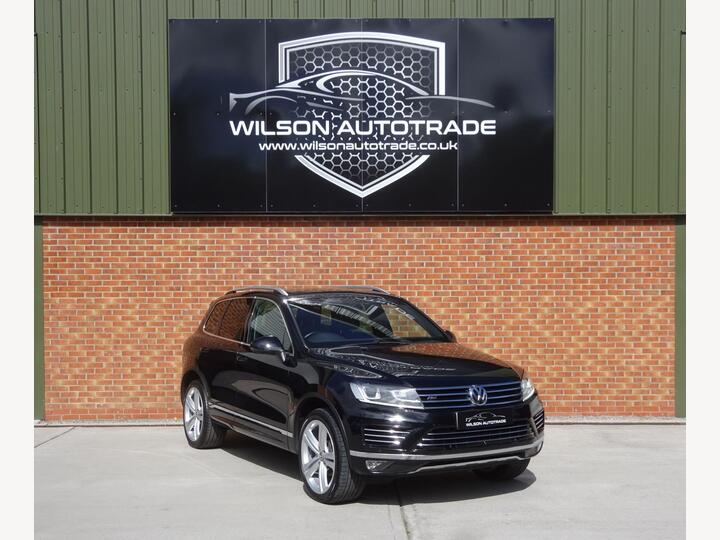 Volkswagen Touareg 3.0 TDI V6 BlueMotion Tech R-Line Plus Tiptronic 4WD Euro 6 (s/s) 5dr