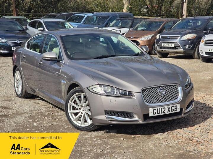 Jaguar XF 2.2d Premium Luxury Auto Euro 5 (s/s) 4dr