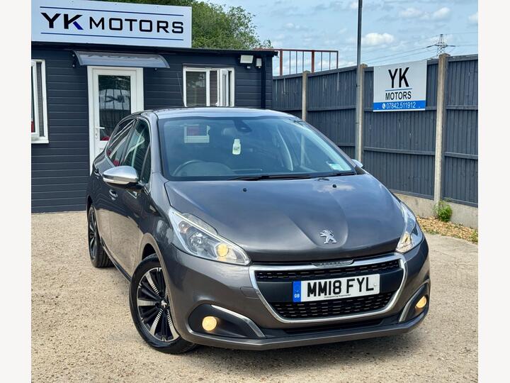 Peugeot 208 1.2 PureTech Allure Premium Euro 6 (s/s) 5dr