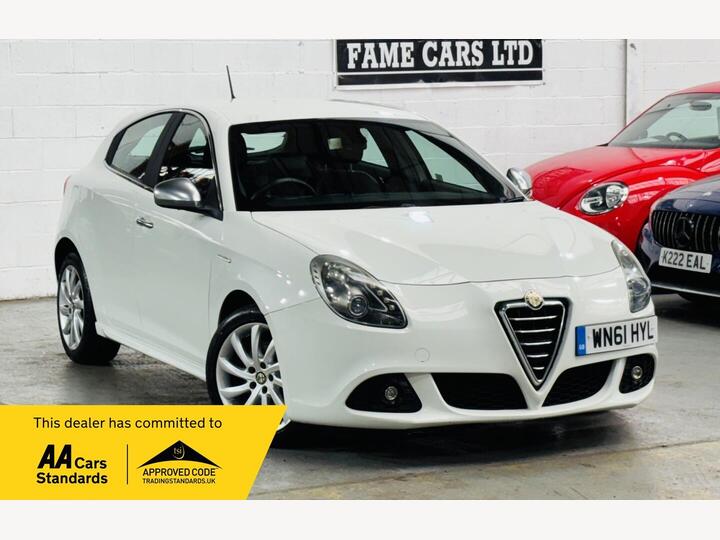 Alfa Romeo Giulietta 1.4 TB MultiAir Veloce TCT Euro 5 (s/s) 5dr Alfa Romeo Giulietta 1.4 TB MultiAir Veloce TCT Euro 5 (s/s) 5dr