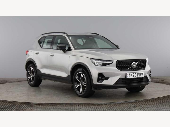 Volvo XC40 2.0 B4 MHEV Plus DCT Auto AWD Euro 6 (s/s) 5dr