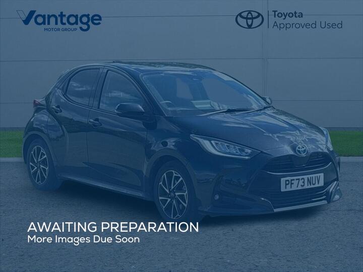 Toyota Yaris 1.5 VVT-h Design E-CVT Euro 6 (s/s) 5dr