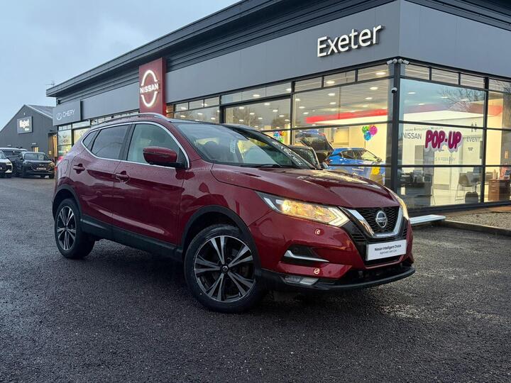 Nissan Qashqai 1.3 DIG-T N-Connecta Euro 6 (s/s) 5dr