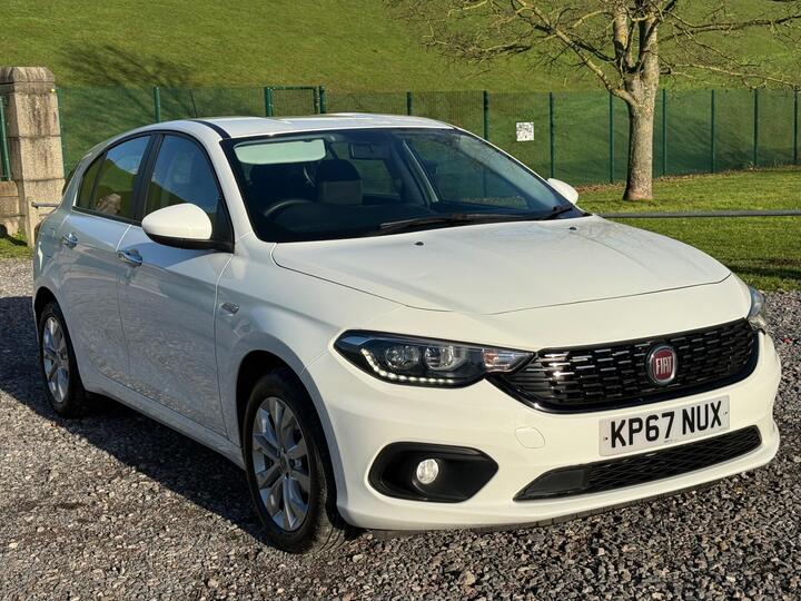 Fiat Tipo 1.4 MPI Easy Plus Euro 6 5dr