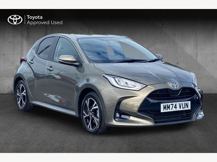 Toyota Yaris 1.5 VVT-h Design E-CVT Euro 6 (s/s) 5dr
