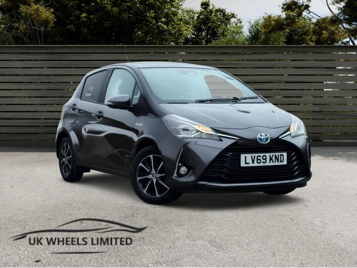 Toyota Yaris 1.5 VVT-h Icon Tech E-CVT Euro 6 (s/s) 5dr