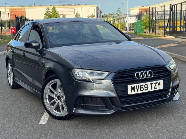 Audi A3 1.5 TFSI CoD 35 Black Edition S Tronic Euro 6 (s/s) 4dr