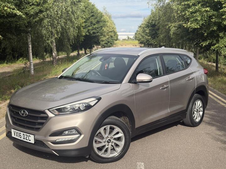 Hyundai TUCSON 2.0 CRDi SE Nav Auto 4WD Euro 6 5dr