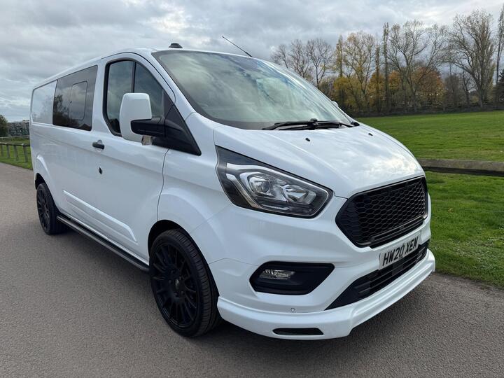 Ford Transit Custom 2.0 300 EcoBlue Trend Crew Van L2 H1 Euro 6 5dr (6 Seat) Ford Transit Custom 2.0 300 EcoBlue Trend Crew Van L2 H1 Euro 6 5dr (6 Seat)